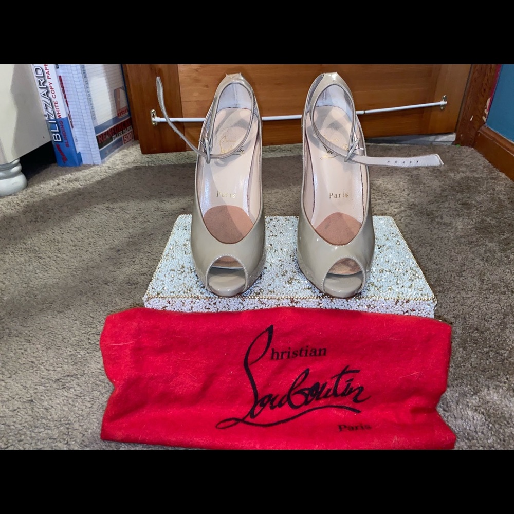 Christian Louboutin Pumps